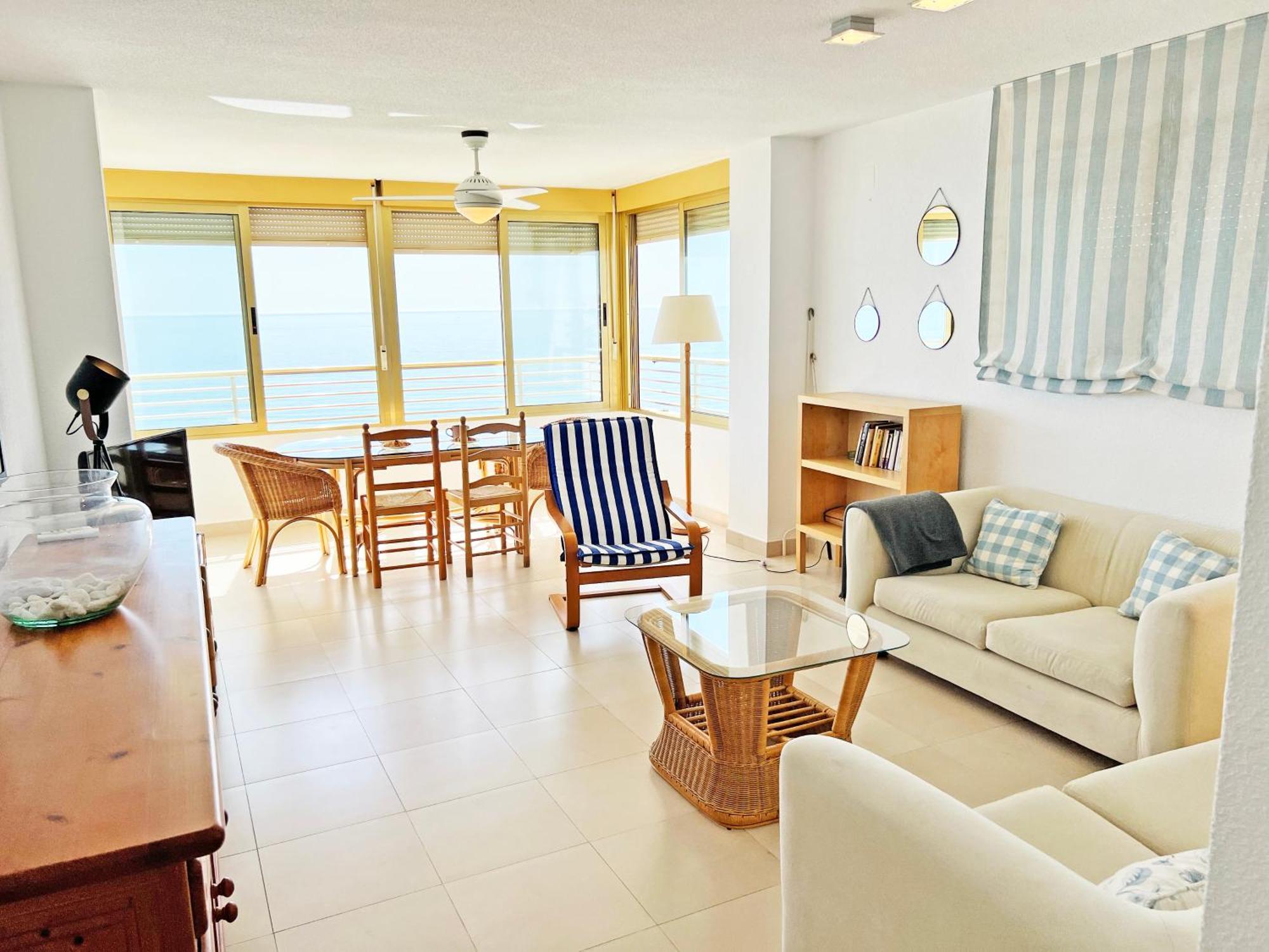 Oasis Frente Al Mar. Parking Gratis Apartment El Campello Exterior photo
