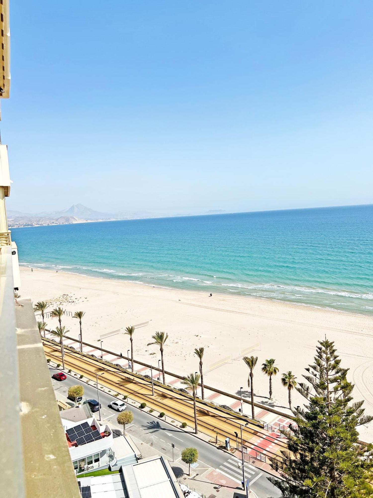 Oasis Frente Al Mar. Parking Gratis Apartment El Campello Exterior photo