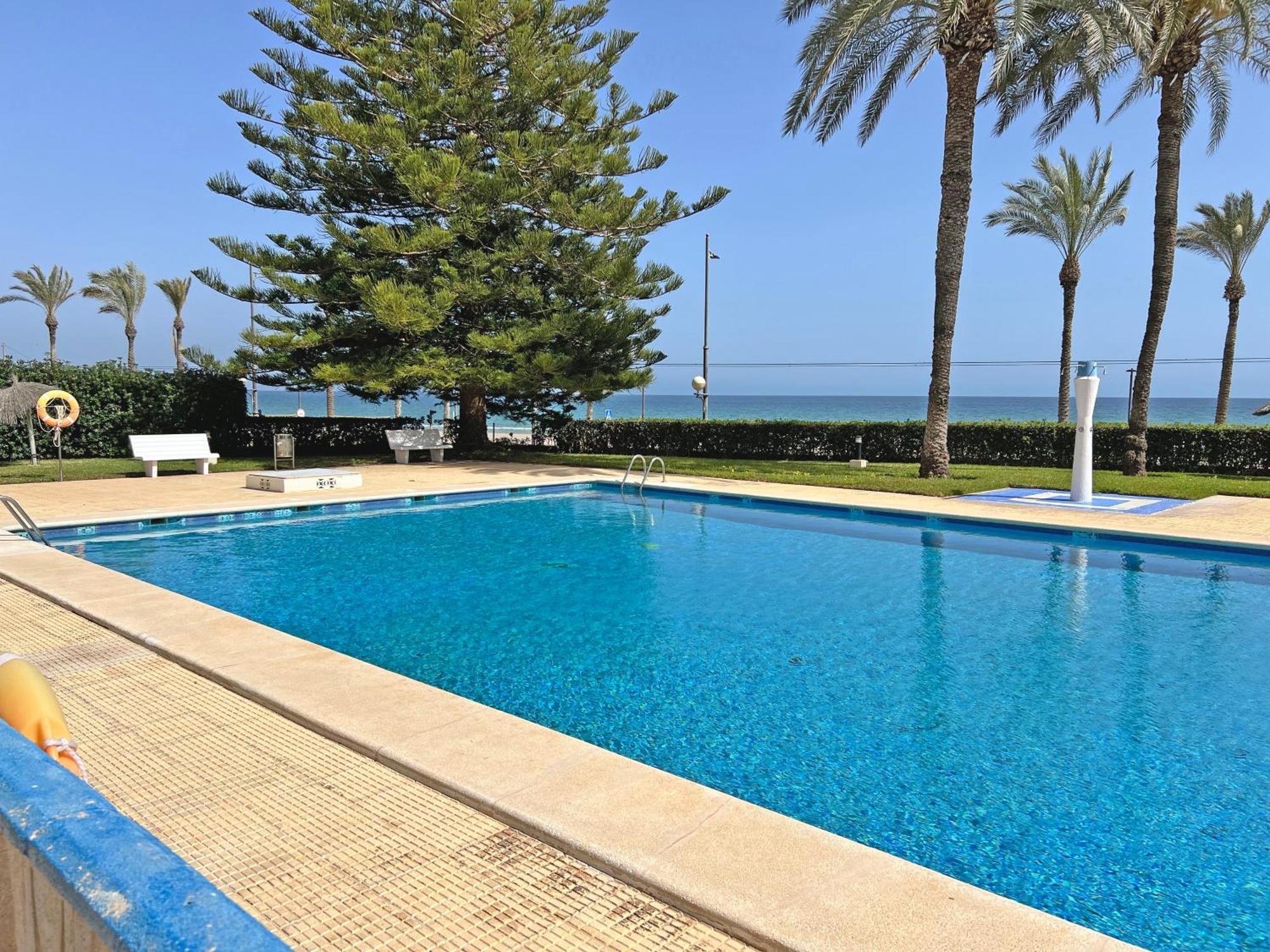 Oasis Frente Al Mar. Parking Gratis Apartment El Campello Exterior photo